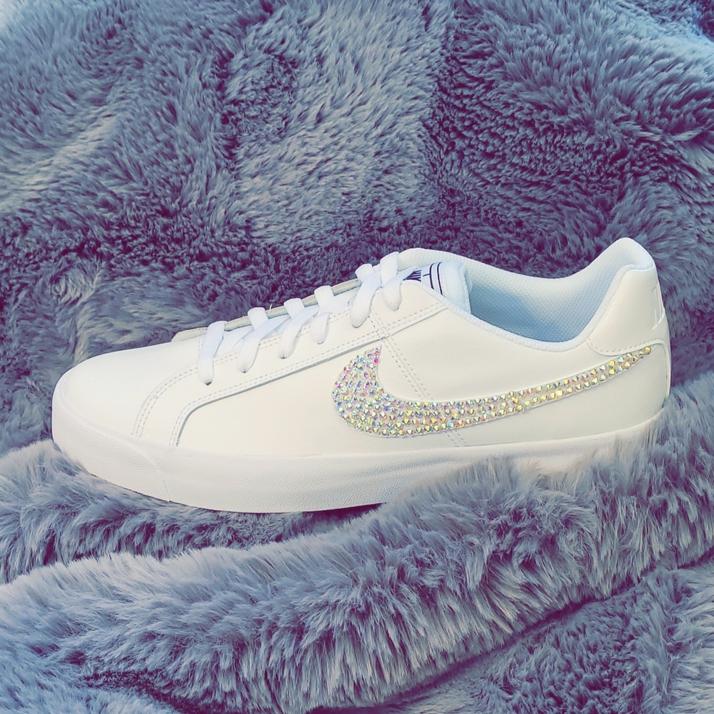 Custom One-Of-A-Kind Rhinestone Nike's - Picture 3 of 3